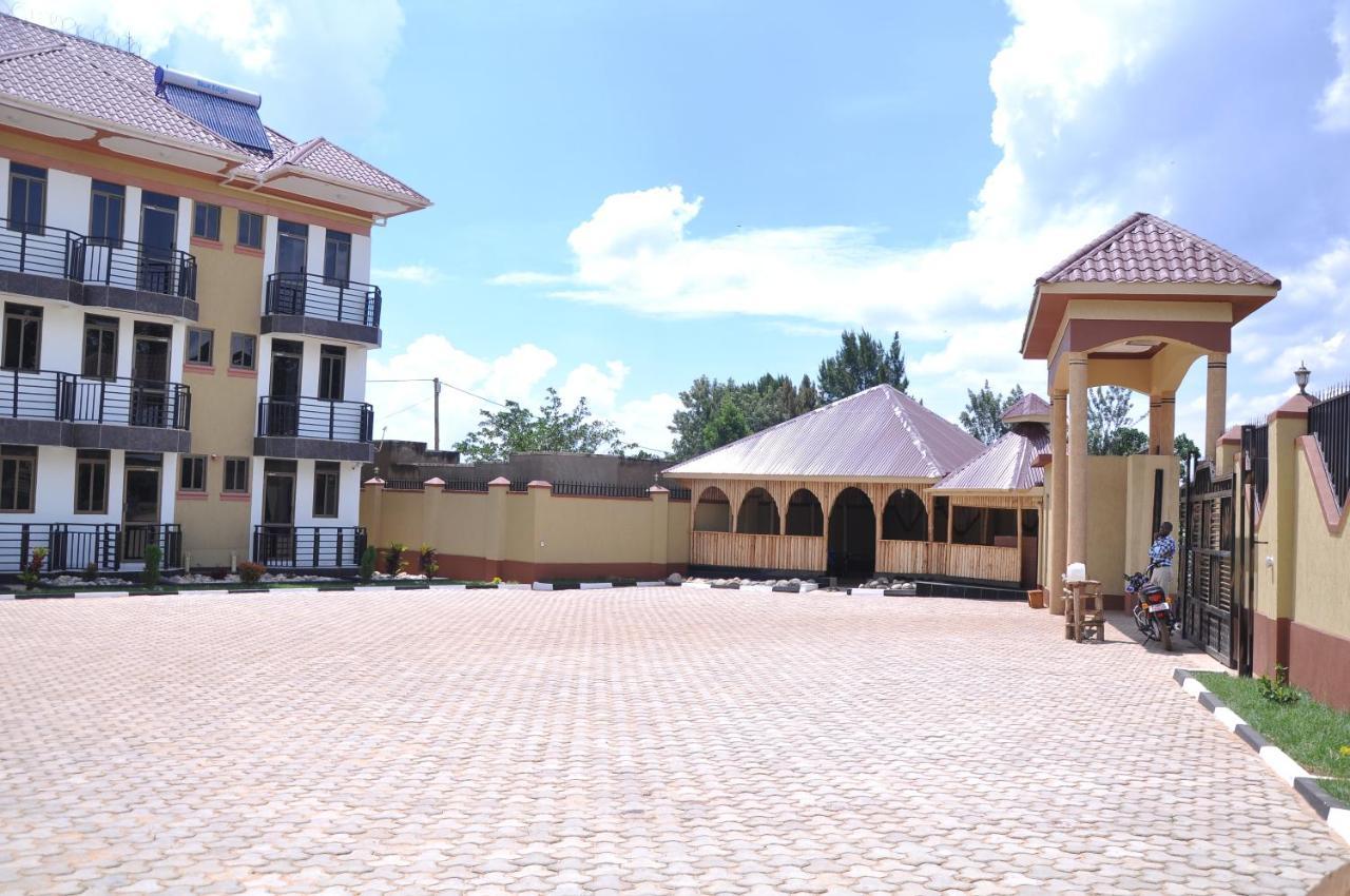 Golden View Hotel Ibanda Zewnętrze zdjęcie