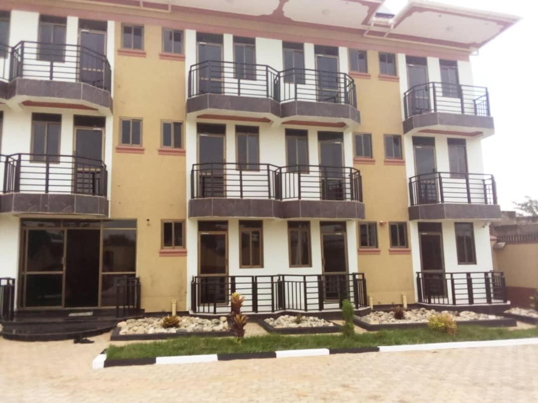 Golden View Hotel Ibanda Zewnętrze zdjęcie